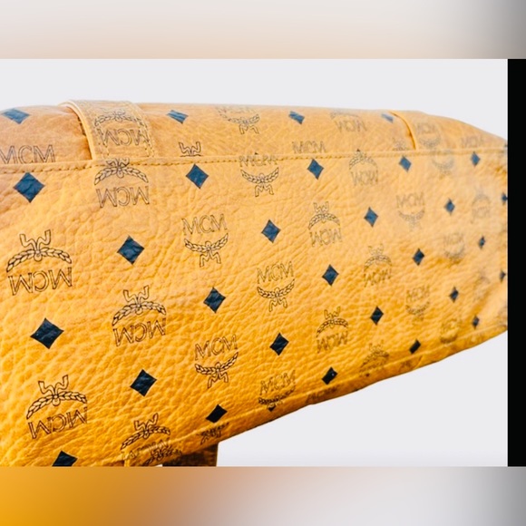 MCM Vintage Visetos SHOPPER  TOTE . Preowned excellent condition.$ today price!! - Picture 9 of 16